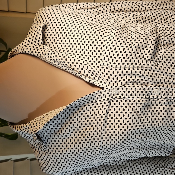 Emphasis Geographic Button Down top - Picture 3 of 5